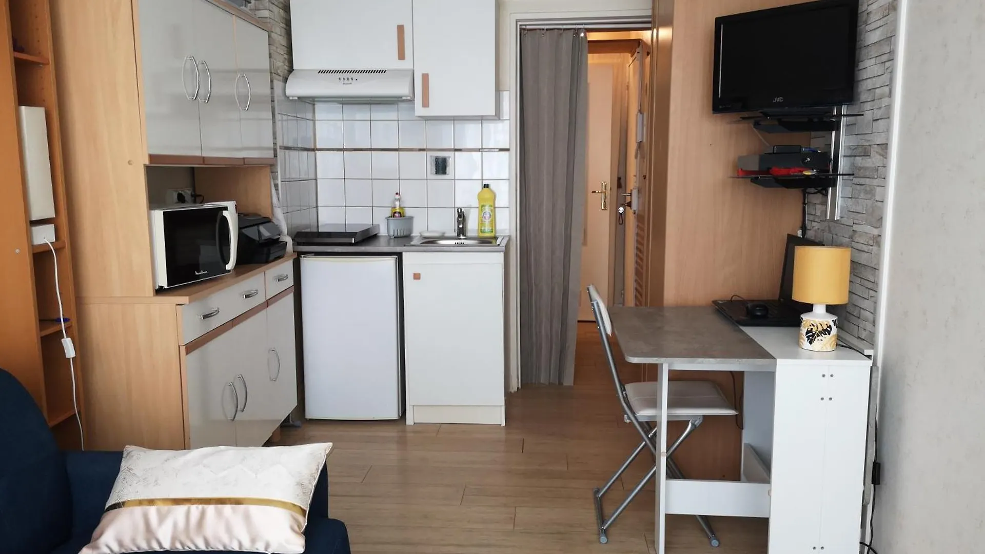 Studette Meublee, Ranelagh Paris 16E contacts